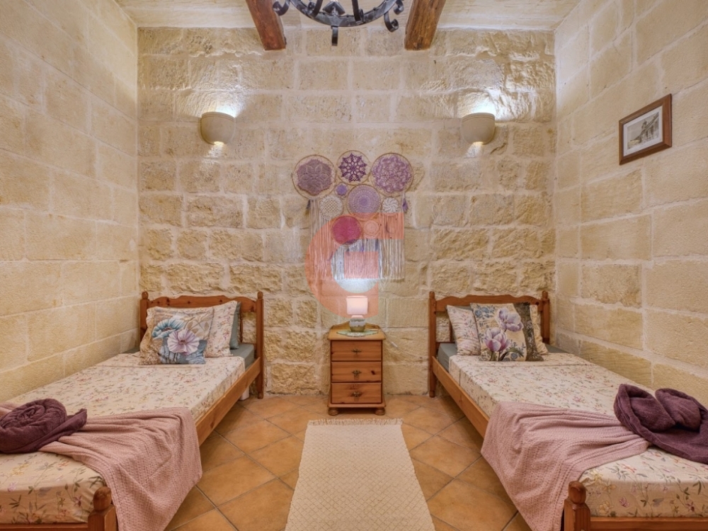 15206363-af0d-4f03-b214-086e570a9741 15206363-af0d-4f03-b214-086e570a9741