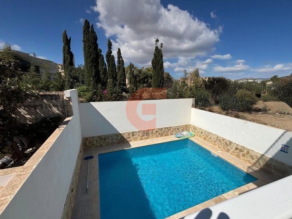 property_image_2 property_image_2
